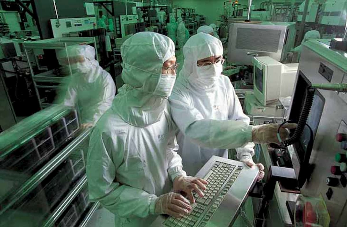 中国のファウンドリ2社が元TSMC技術者100人を雇用