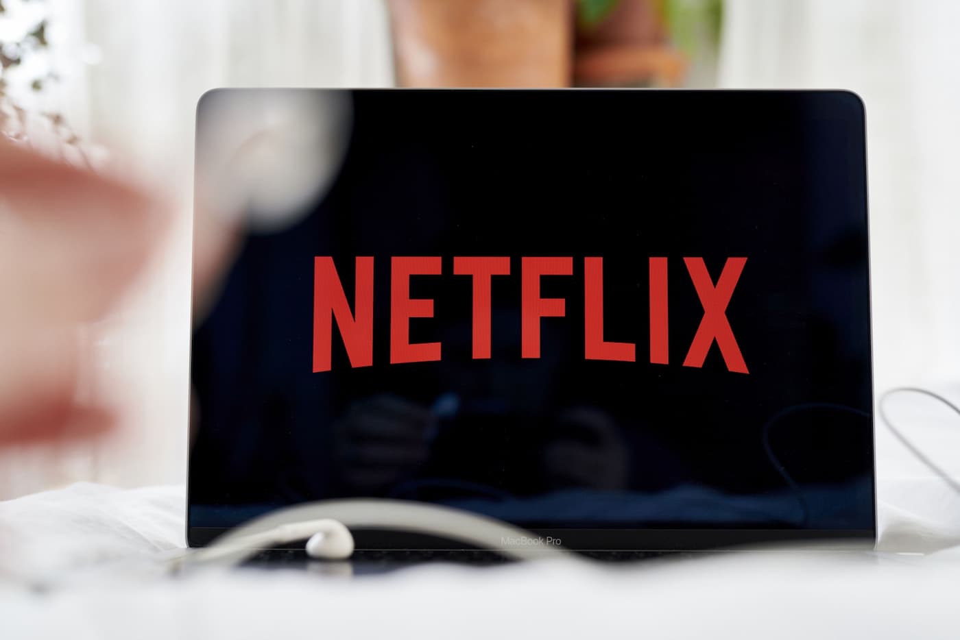 Netflix加入者減は米消費者のインフレへの苦闘を示唆