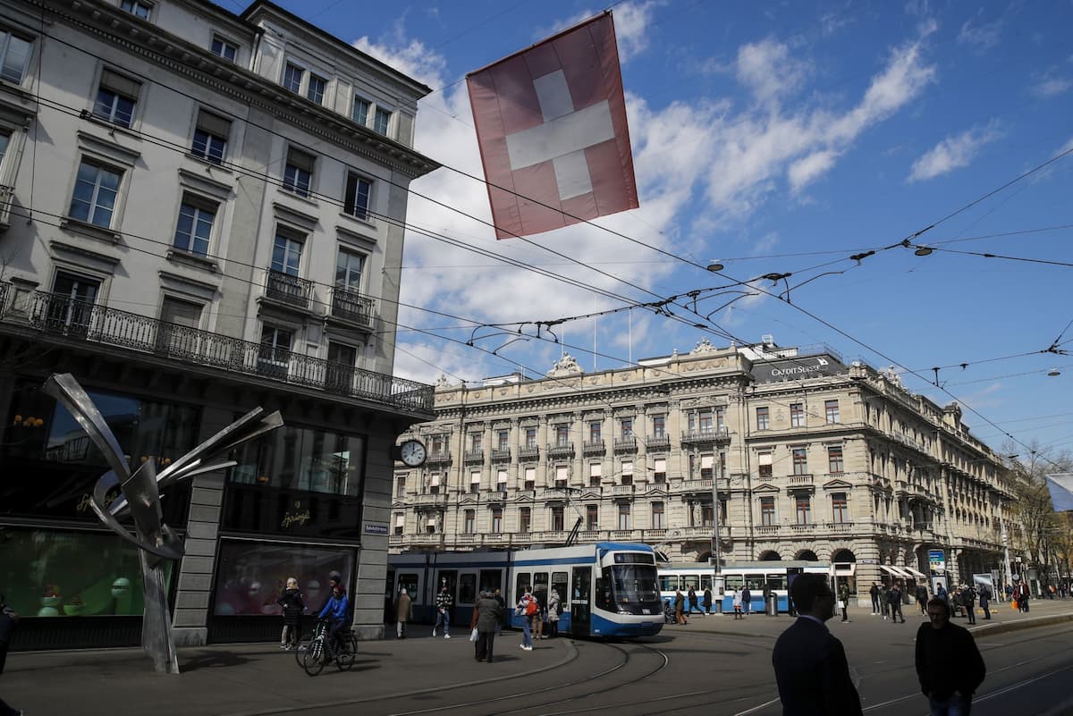 世界の金融センターとしてのスイスの魅力は相対的に低下：Lionel Laurent