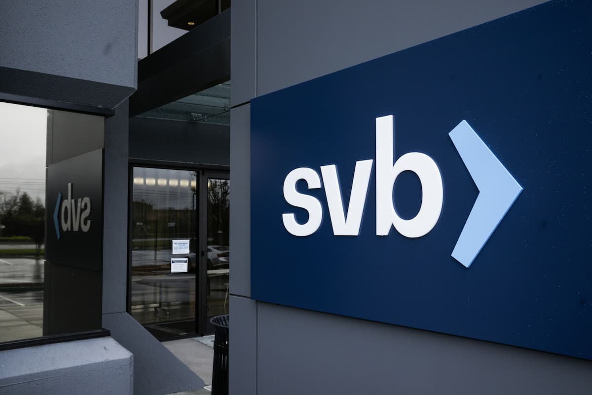 SVB的状況にある米銀は多い―最新論文が示唆