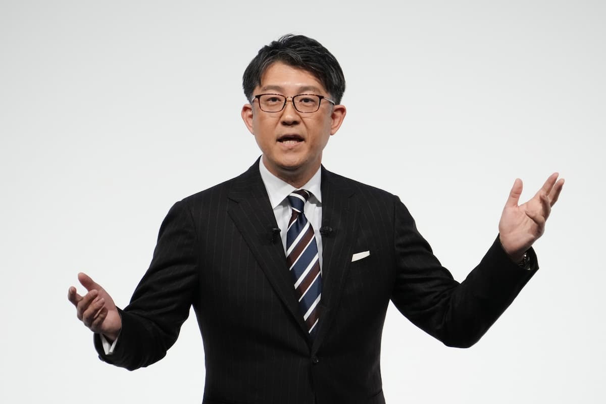 トヨタのEV化は、新CEOの佐藤恒治の肩にかかっている