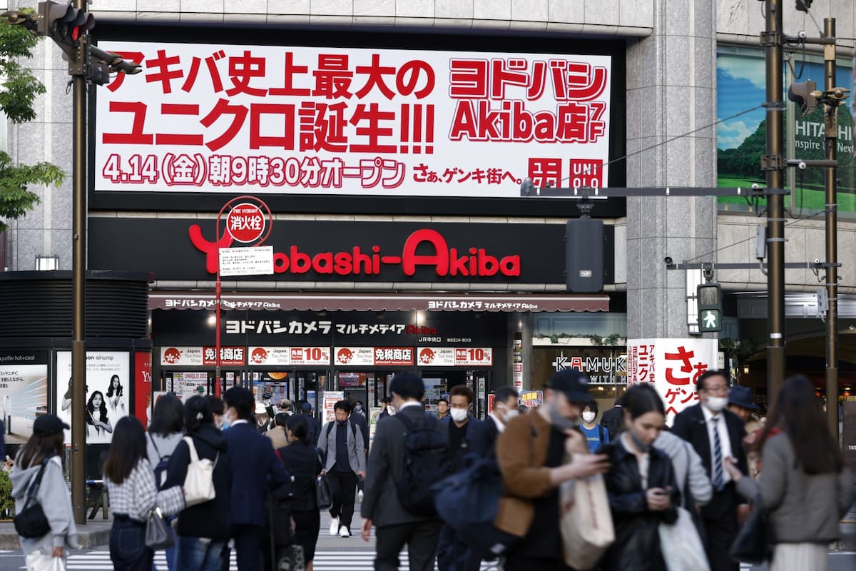 数十年にわたる停滞の後、日本の賃金はようやく上昇しつつある