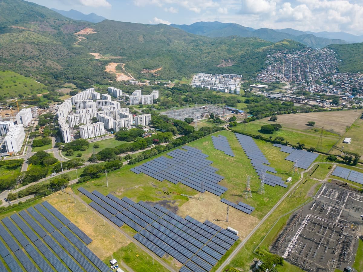2030年までに米国で再エネの驚異的なブームが到来、BNEFが予測
