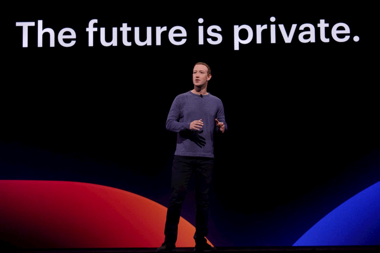 スーパーアプリ化するFacebook 本体の再活性化と広告一本足の打開