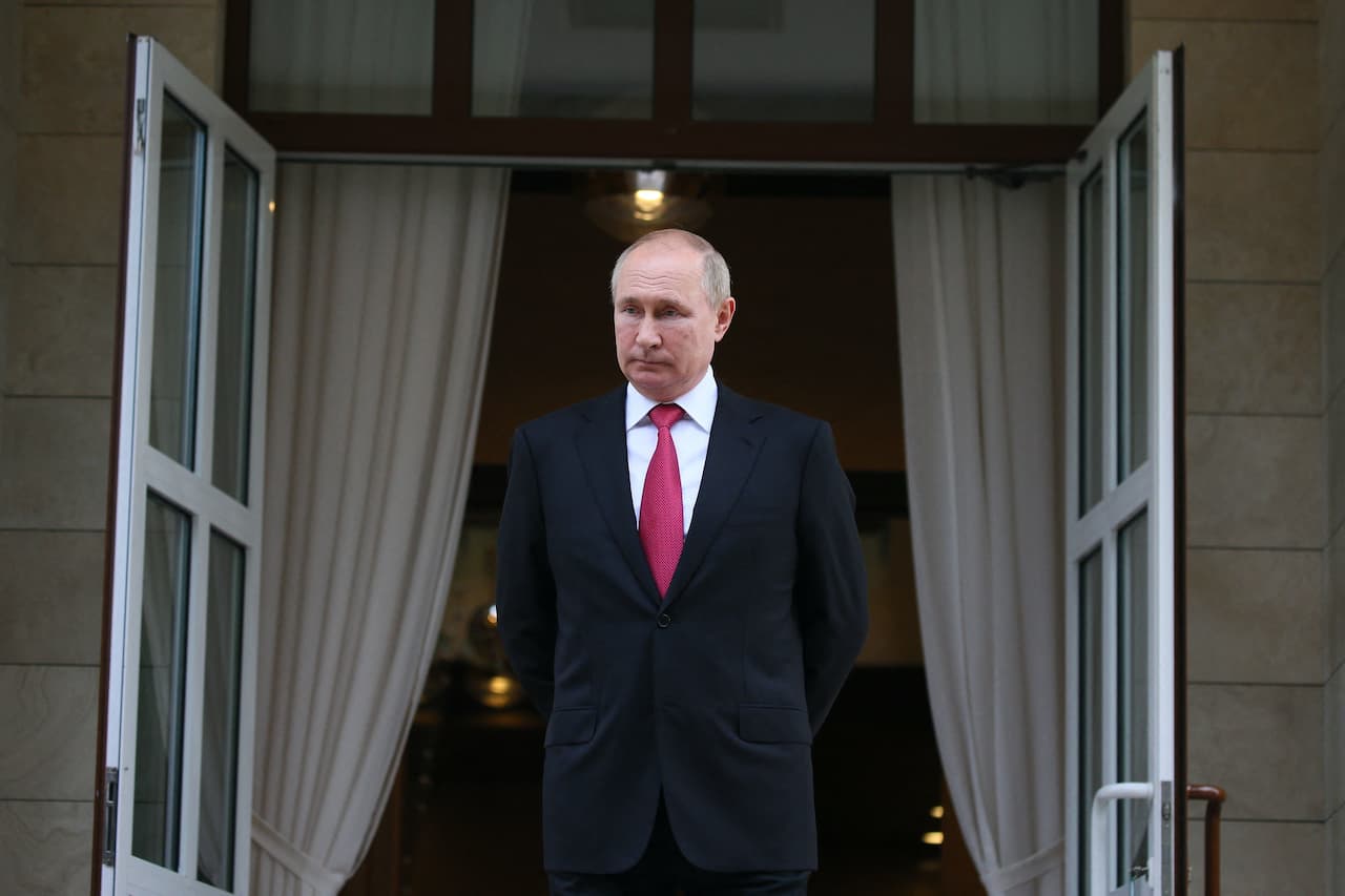 ロシア侵攻の標的はウクライナ全土、バイデンはさらなる制裁を約束