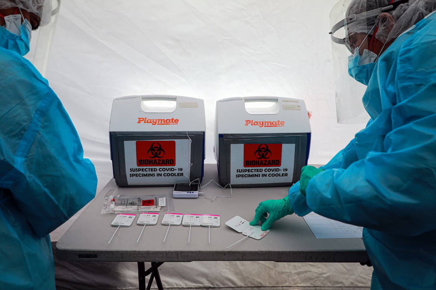 コロナウイルスが米国人の半数以上を感染させたとCDCが報告