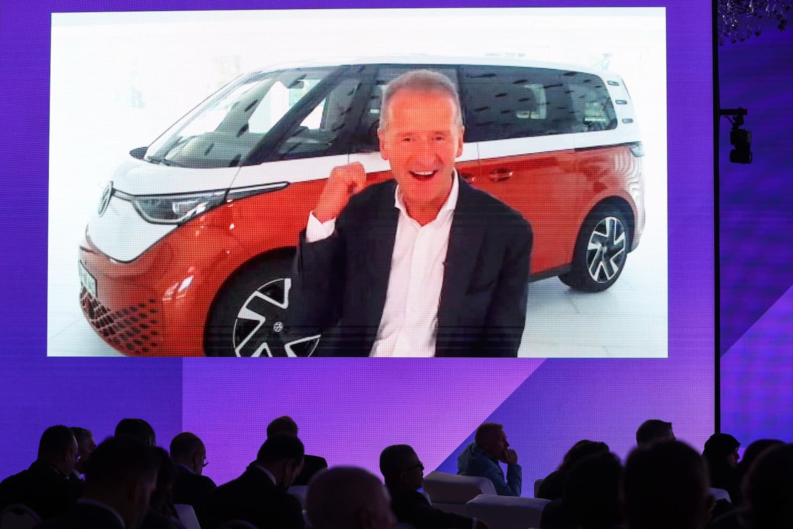 フォルクスワーゲンCEOが電池とサプライチェーンについて語る