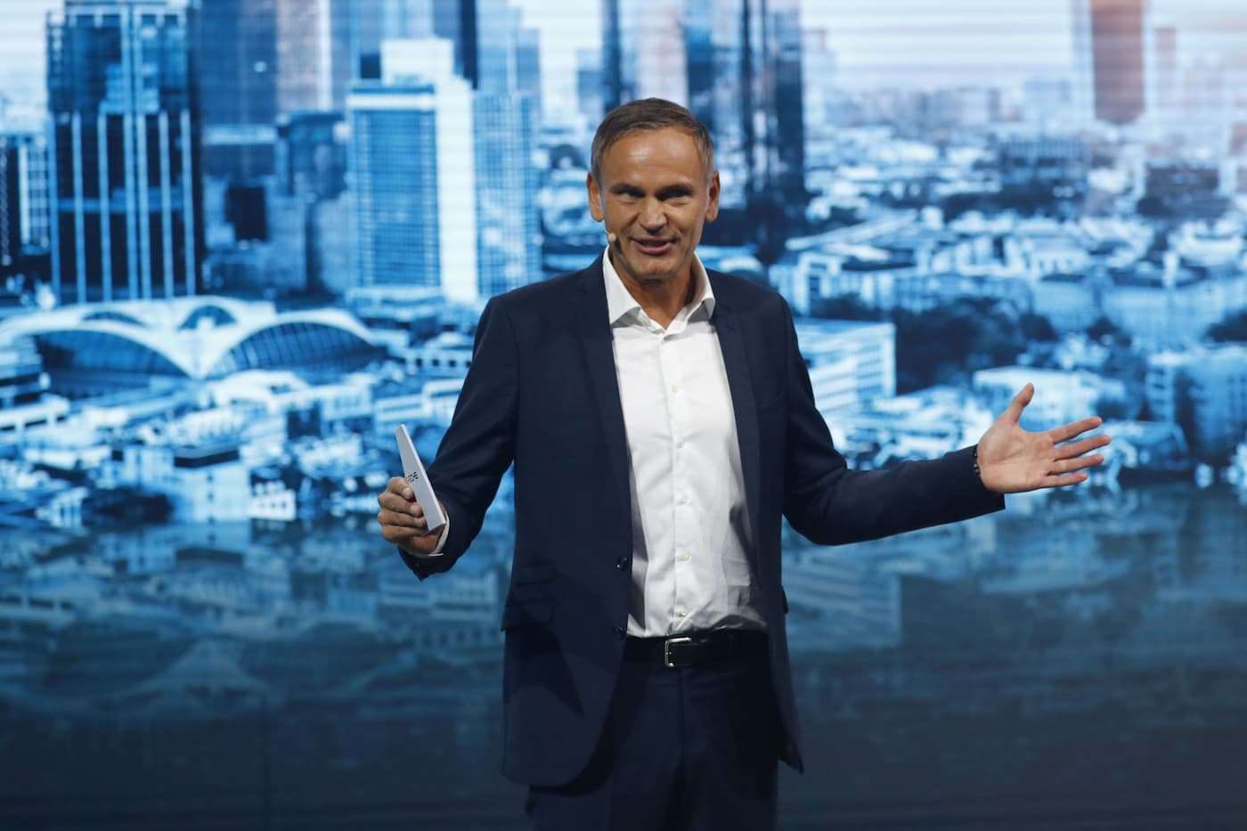 ポルシェIPO、ソフトウェア修正…VW新CEOに立ちふさがる難問