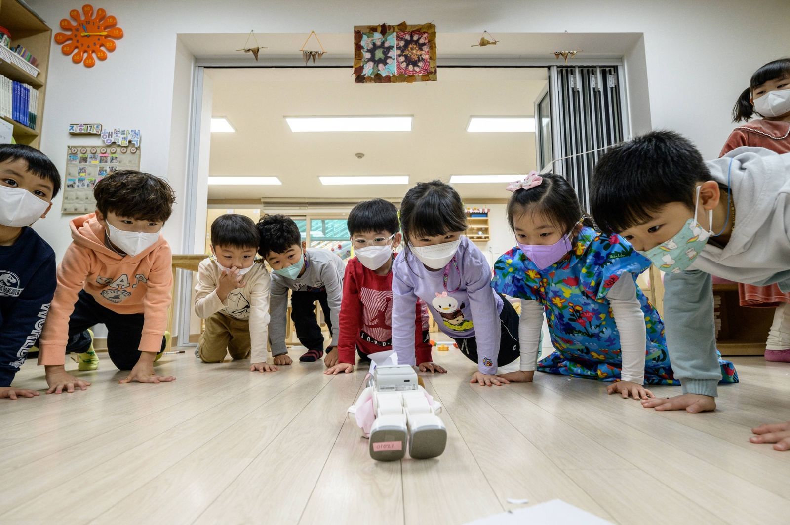 子育て負担増加で韓国の出生率は世界最低水準に