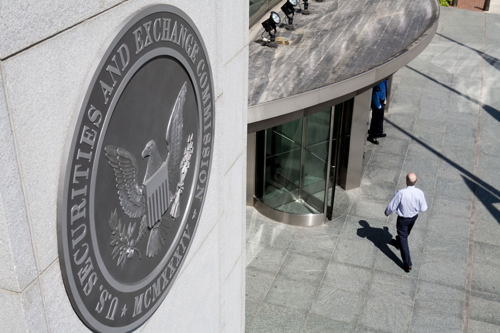 SEC、プライベートエクイティの評価損の精査を強化