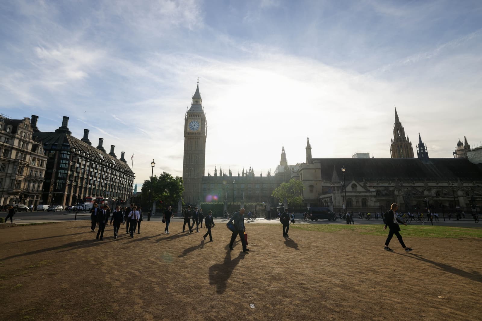 英国債が急落、政府が予想以上に借入を拡大したため