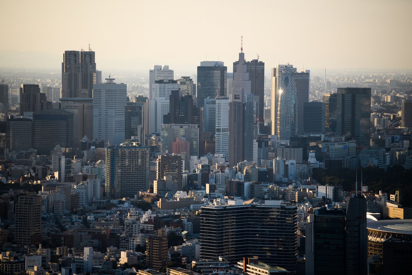 コロナ支援策で増えたゾンビ企業は救うべきか?