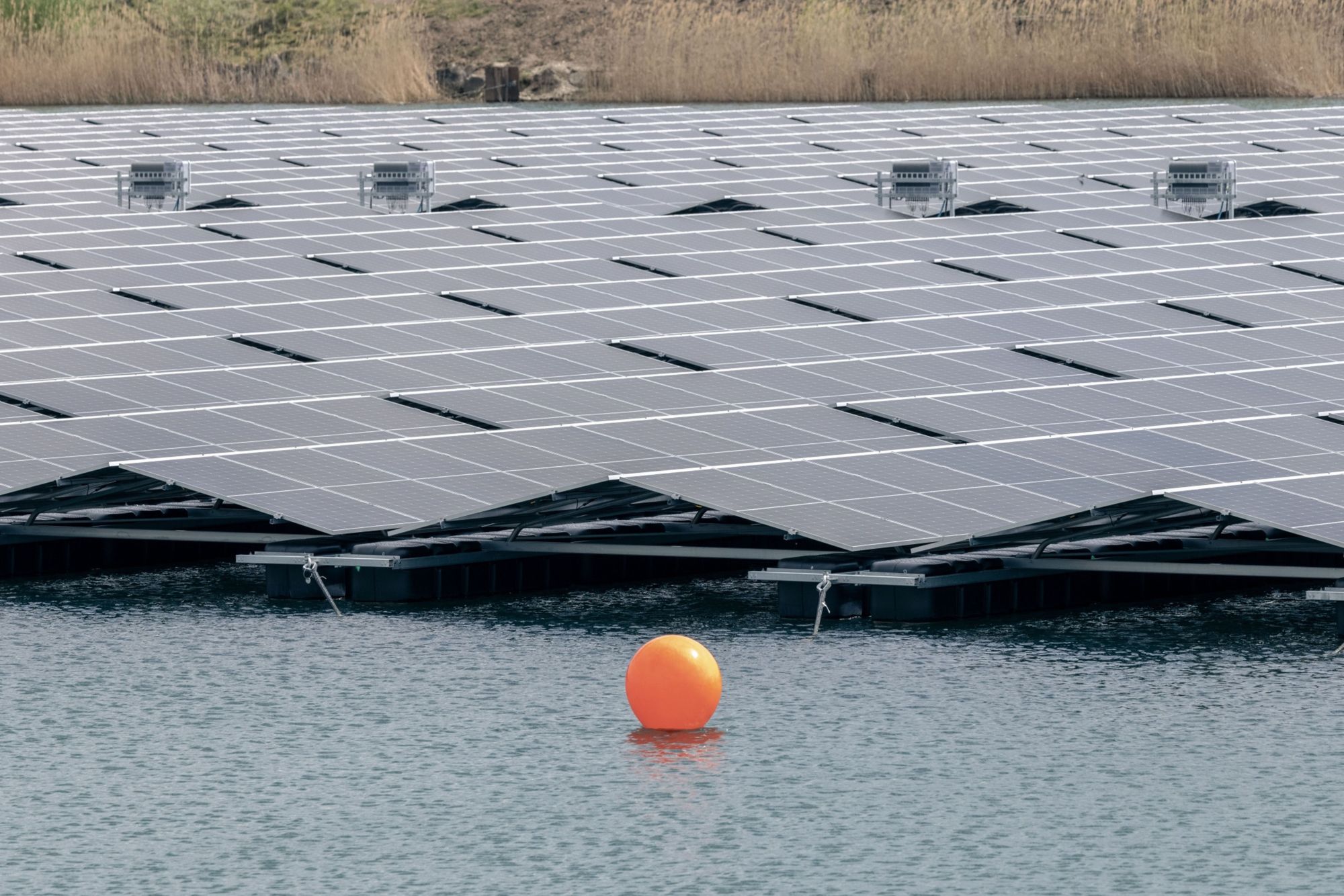 浮体式太陽光発電は火力発電キラーなのか?