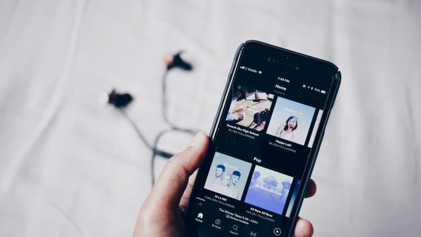 Spotifyの両面市場に働くネットワーク効果とそれを促す機械学習