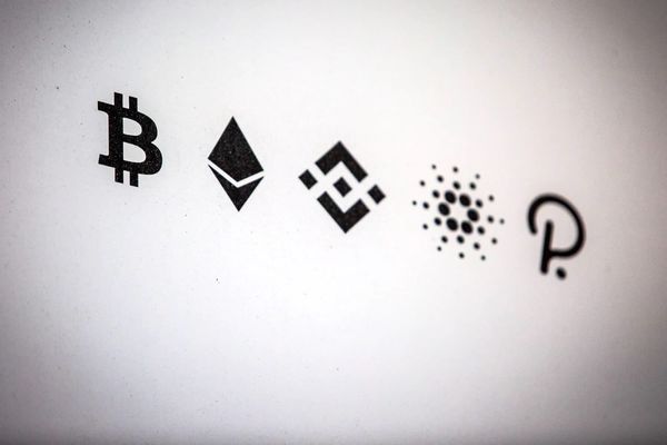 ウクライナ戦争で中銀が暗号通貨の再挑戦を受けている