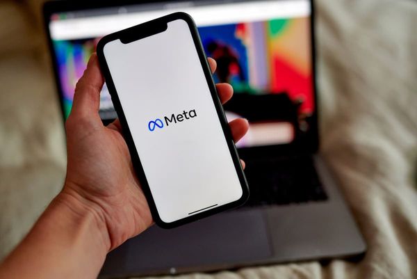 メタ、システム不具合に伴う中小広告主への返金に遅れ