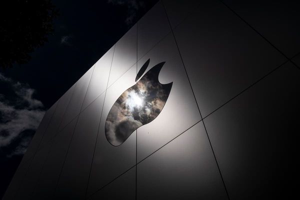 Apple、心拍数計測の特許訴訟で著名VCコスラの挑戦受ける［ブルームバーグ］