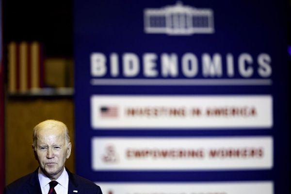 バイデノミクスは機能したが、有権者はそれを支持していない：Jonathan Bernstein［ブルームバーグ］