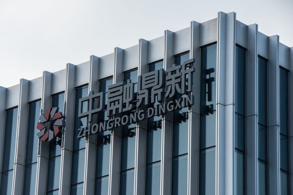 中国の20兆円規模の「影の銀行」に危機、習近平政権に新たな困難［ブルームバーグ］